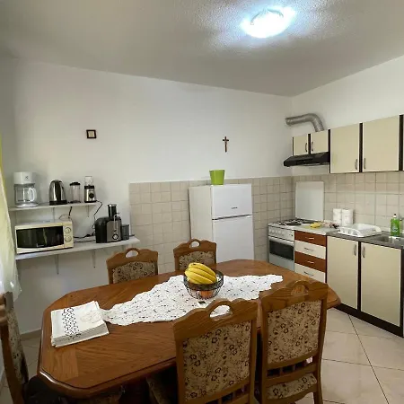 Marko شقة تروغير